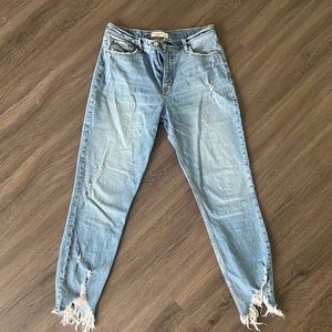 Abercrombie & Fitch The Skinny High Rose Distressed Size 31/12L